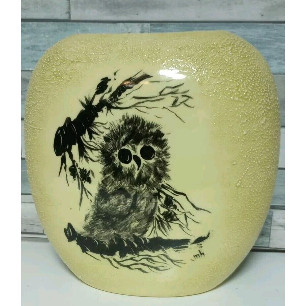Vintage Handpainted Green Owl Vase Artist Signed Retro Kitsch 70's Cotta…
